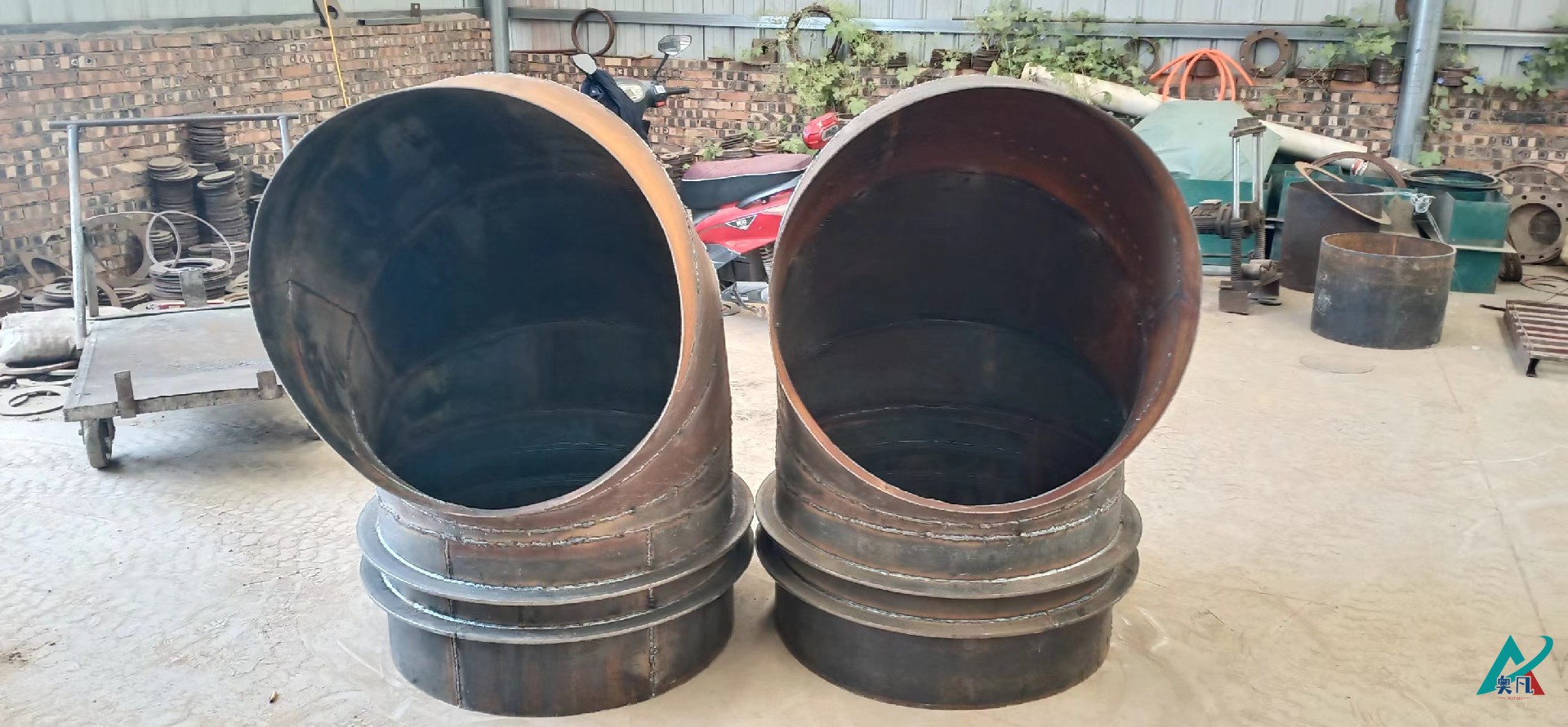 異型定製套管.jpg