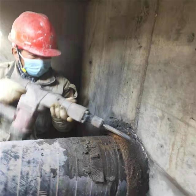 地下室穿牆防水套管漏水封堵