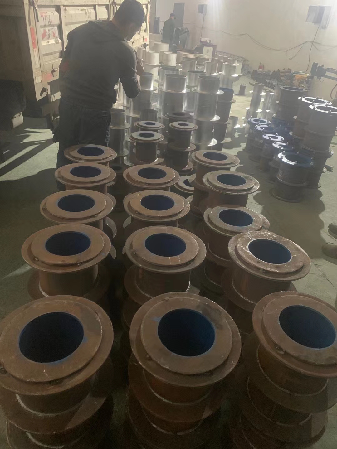 剛性密閉套管製作現場圖片